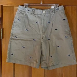 Vineyard vines khaki whale shorts - size 33